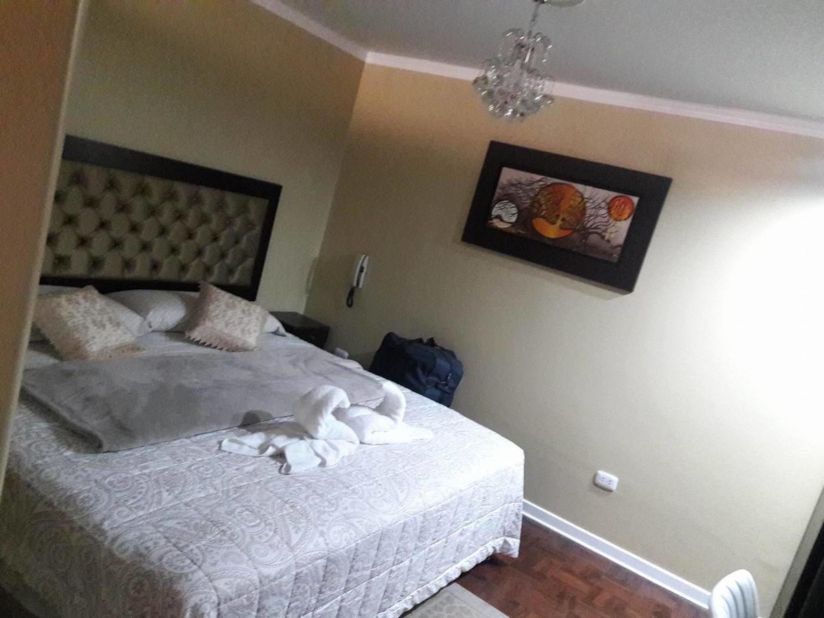 Hostal Victoria Лима Экстерьер фото