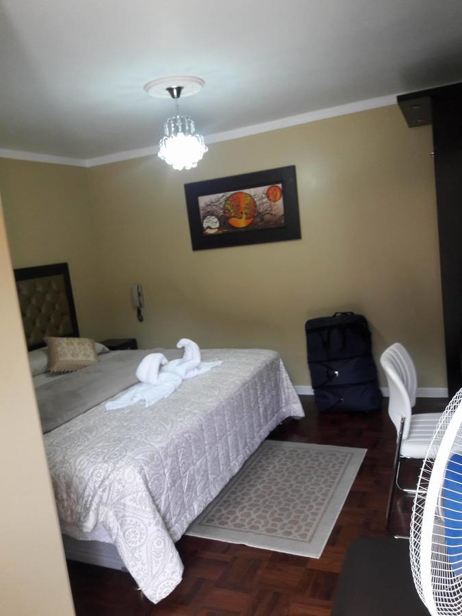 Hostal Victoria Лима Экстерьер фото